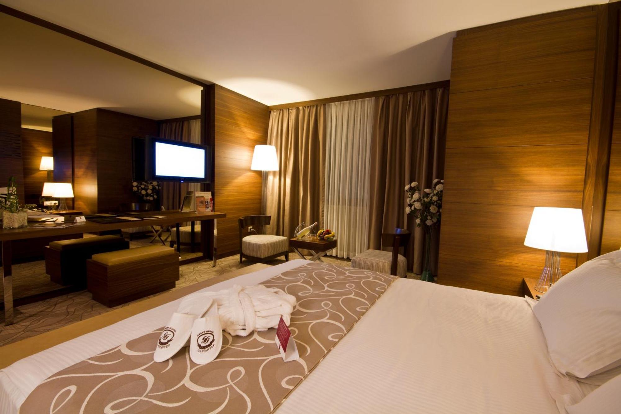 Grand Hotel Gaziantep Exterior foto